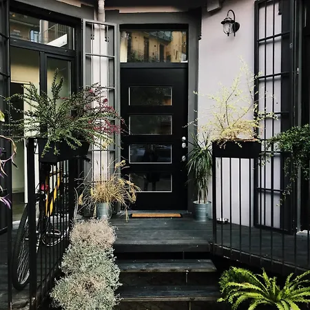 Design Loft With Free Private Parking Apartment
